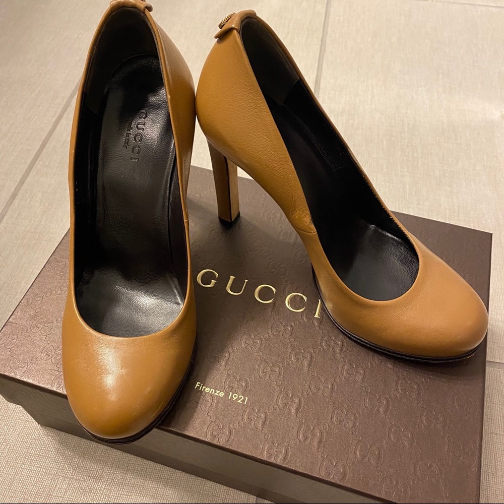 Gucci Nappa Moorea Pump/Heel